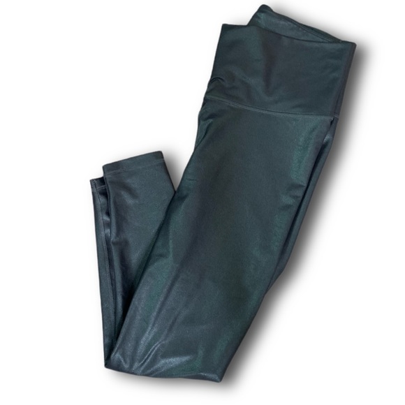 Plus Size Black High-Waisted Workout Dri Fit Leggings - Picture 4 of 12